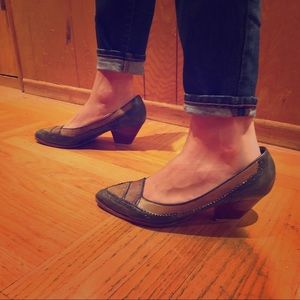 Vintage leather Chandlers heels